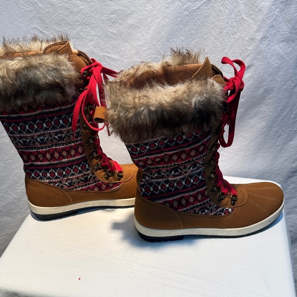 JustFab Brown Boots with Red Laces and Fur Trim - Picture 4 of 10